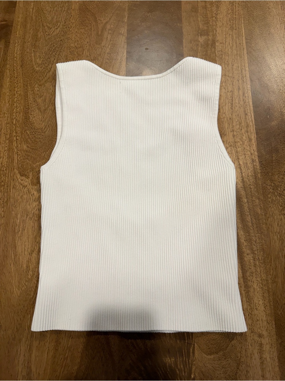 Aritzia White Ribbed Sleeveless Tank Top
